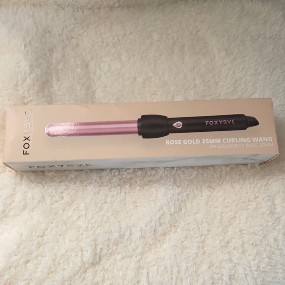 Foxybae rose gold 25mm wand NEVER USED